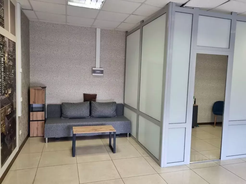 Офис в Псковская область, Псков ул. Белинского, 74 (44 м) - Фото 2