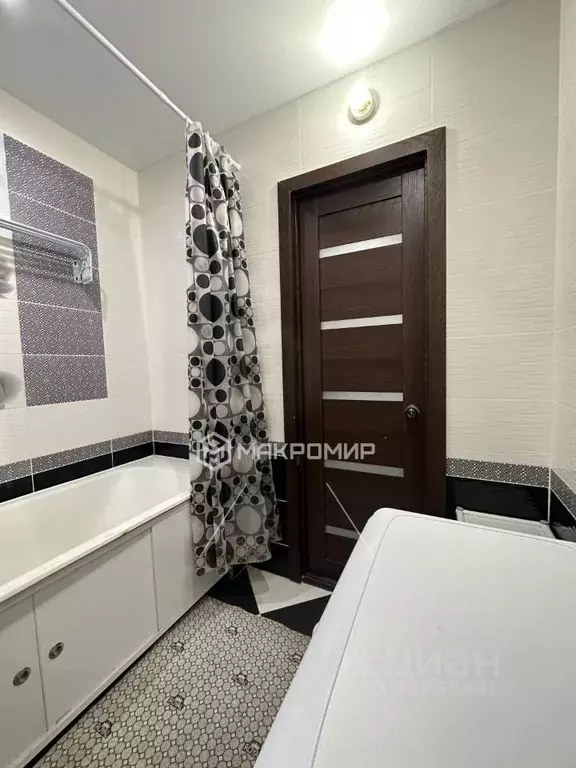 2-к кв. Брянская область, Брянск ул. Комарова, 51 (62.0 м) - Фото 2