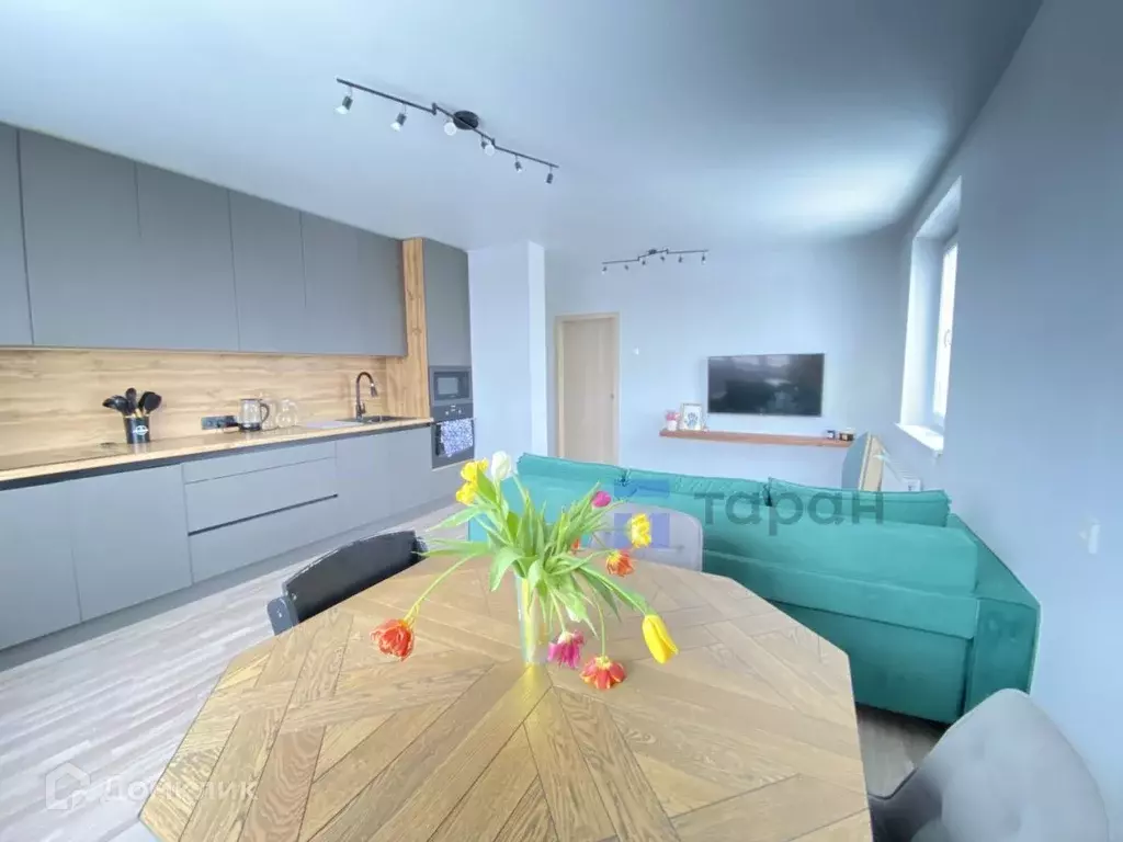Продаётся 2-к квартира, 65 м - Фото 0