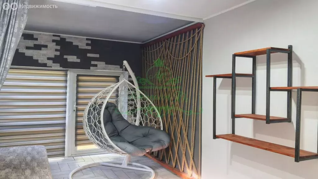 Дом в станица Калининская, улица Ленина (230 м) - Фото 1