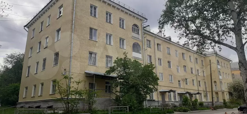Комната 13,5 м в 3-к., 2/4 эт. - Фото 0