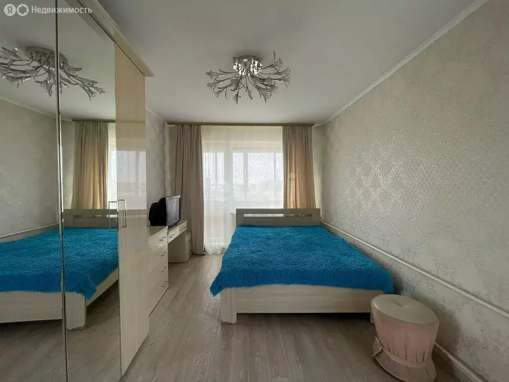 3-комнатная квартира: Новосибирск, улица Ватутина, 9/1 (64 м) - Фото 0