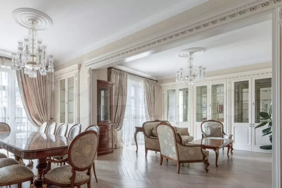 3-к. квартира, 175 м, 3/10 эт. - Фото 0