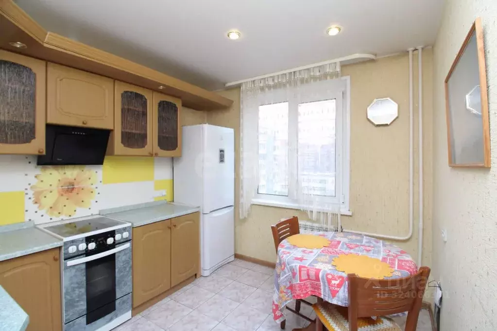 3-к кв. Красноярский край, Красноярск Взлетная ул., 10 (66.9 м) - Фото 1