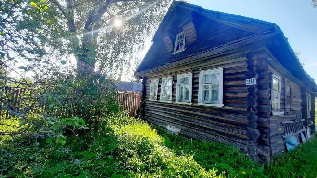 Дом в Ленинградская область, Киришский район, Пчевжинское с/пос, д. ... - Фото 1