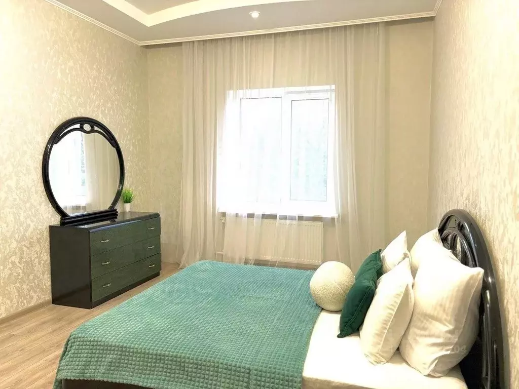 Дом в Ростовская область, Шахты ул. Суворова, 16 (200 м) - Фото 1