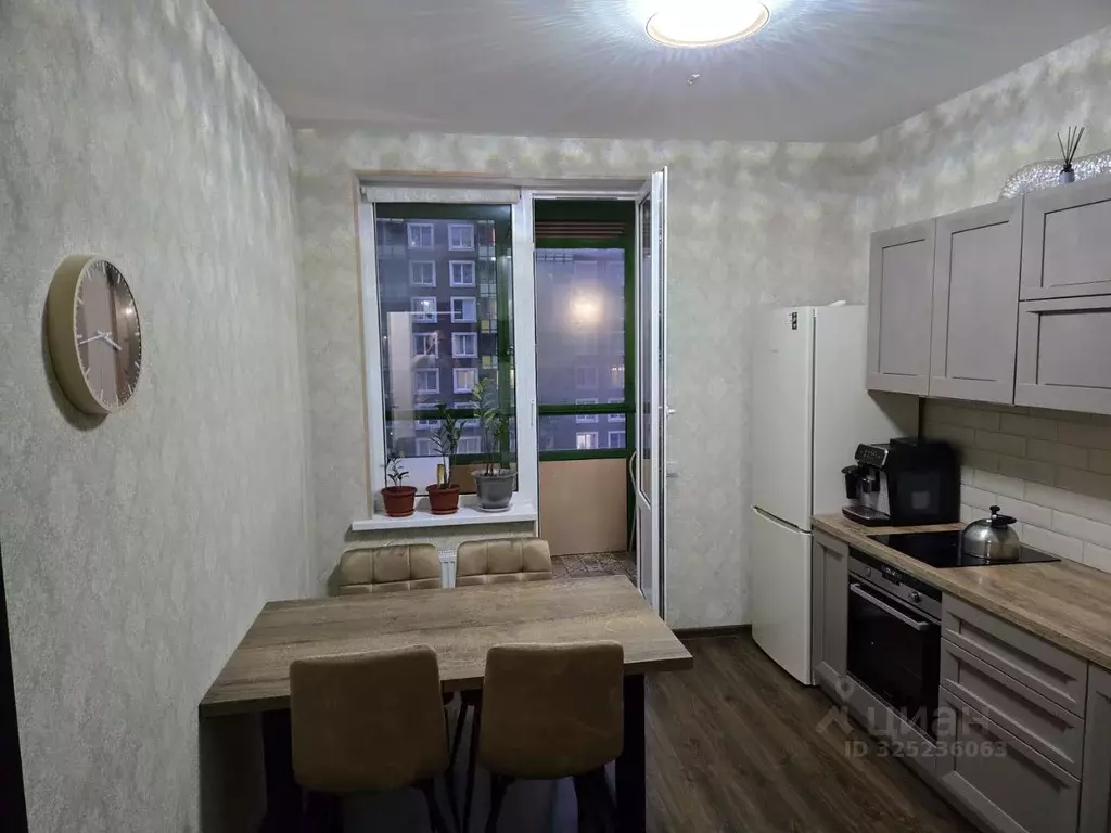 2-к кв. Ленинградская область, Мурино Всеволожский район, ул. ... - Фото 1