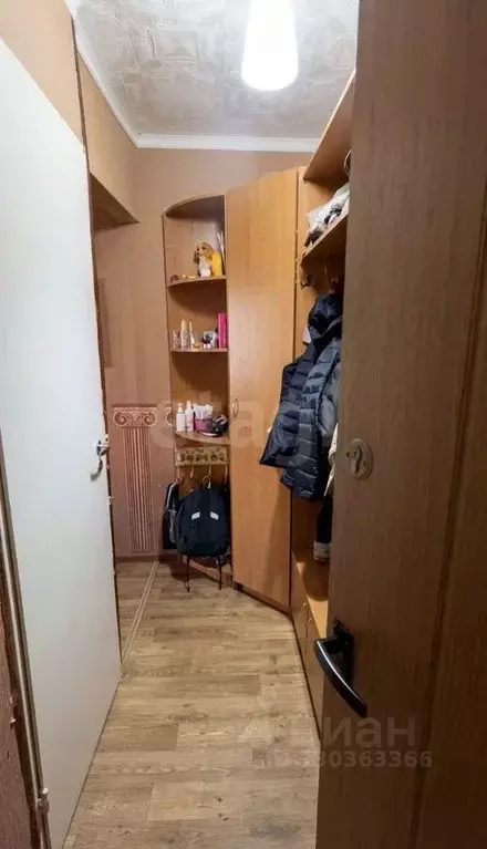 2-к кв. Красноярский край, Красноярск ул. 60 лет Октября, 25 (44.3 м) - Фото 1
