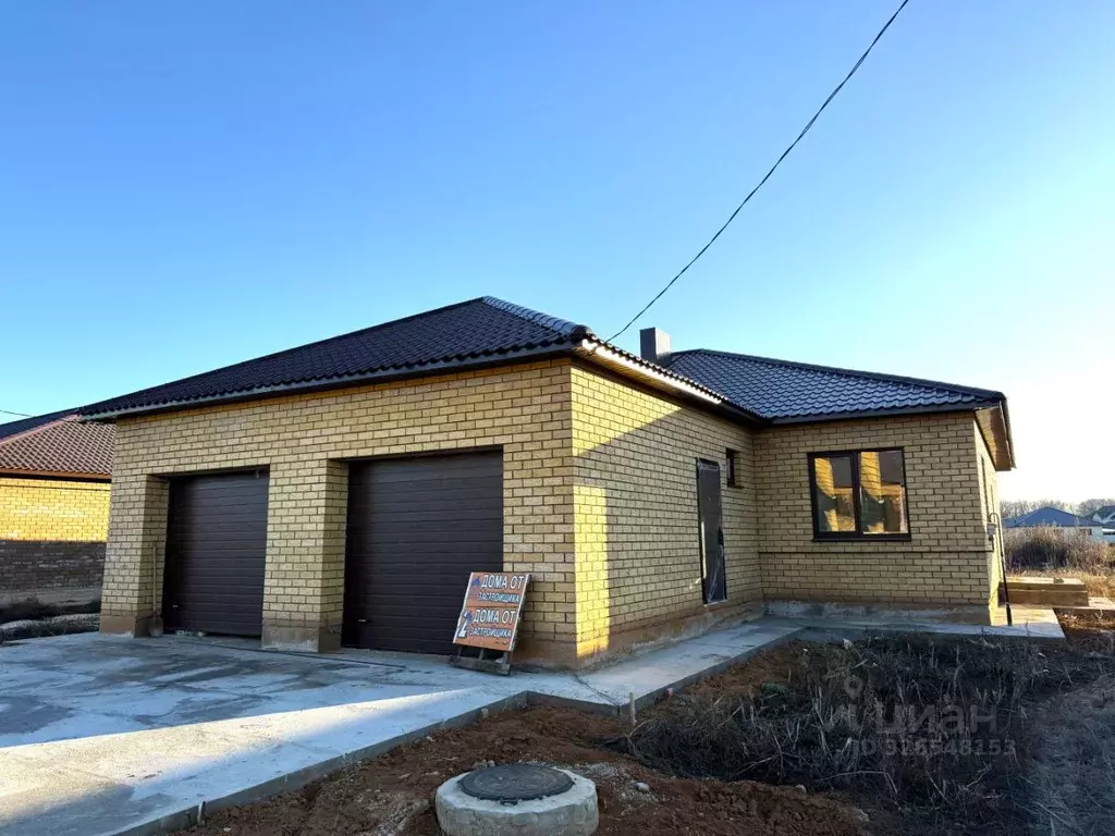 Таунхаус в Оренбургская область, Оренбургский район, с. Нежинка ул. ... - Фото 1