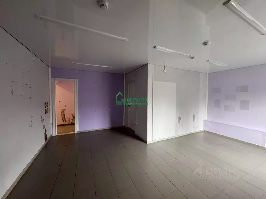 Помещение свободного назначения в Тюменская область, Тобольск 7-й мкр, ... - Фото 1