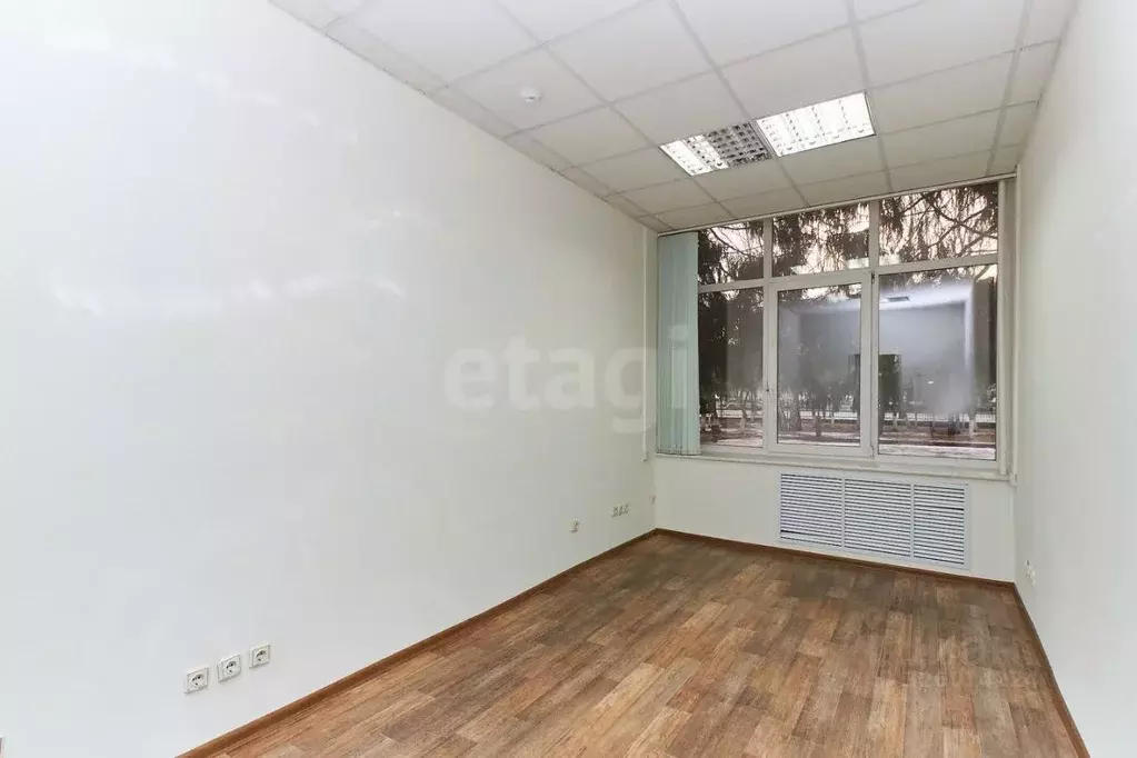 Офис в Тюменская область, Тюмень ул. Республики, 173 (31 м) - Фото 1