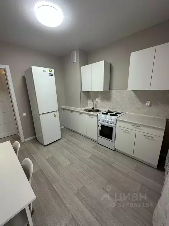 1-к кв. Татарстан, Набережные Челны ул. Шамиля Усманова, 18А (31.2 м) - Фото 1