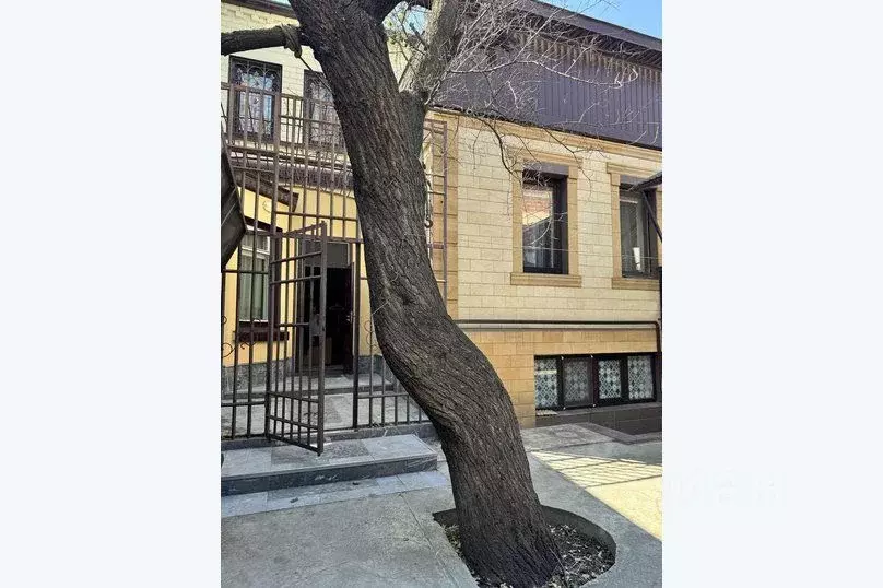 Дом в Дагестан, Махачкала ул. Магомета Гаджиева, 170Б (130 м) - Фото 1