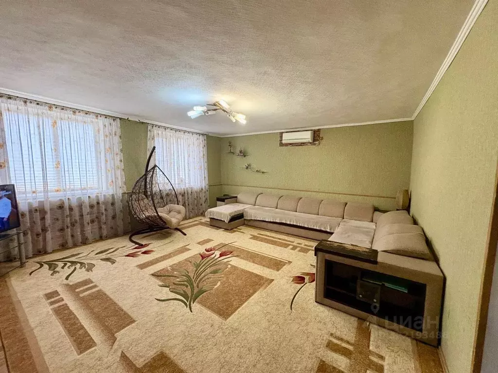 Дом в Ставропольский край, Новоалександровск  (160 м) - Фото 1