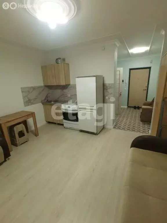 Квартира-студия: Тюмень, Ставропольская улица, 160/1 (27.4 м) - Фото 0