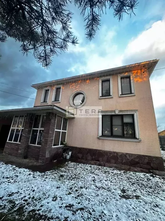 Дом в Башкортостан, Иглинский сельсовет, с. Иглино ул. Архитектурная, ... - Фото 1