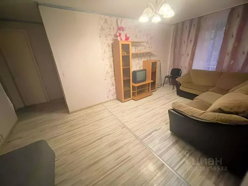 3-к кв. Ленинградская область, Кириши ул. Энергетиков, 22 (62.0 м) - Фото 1