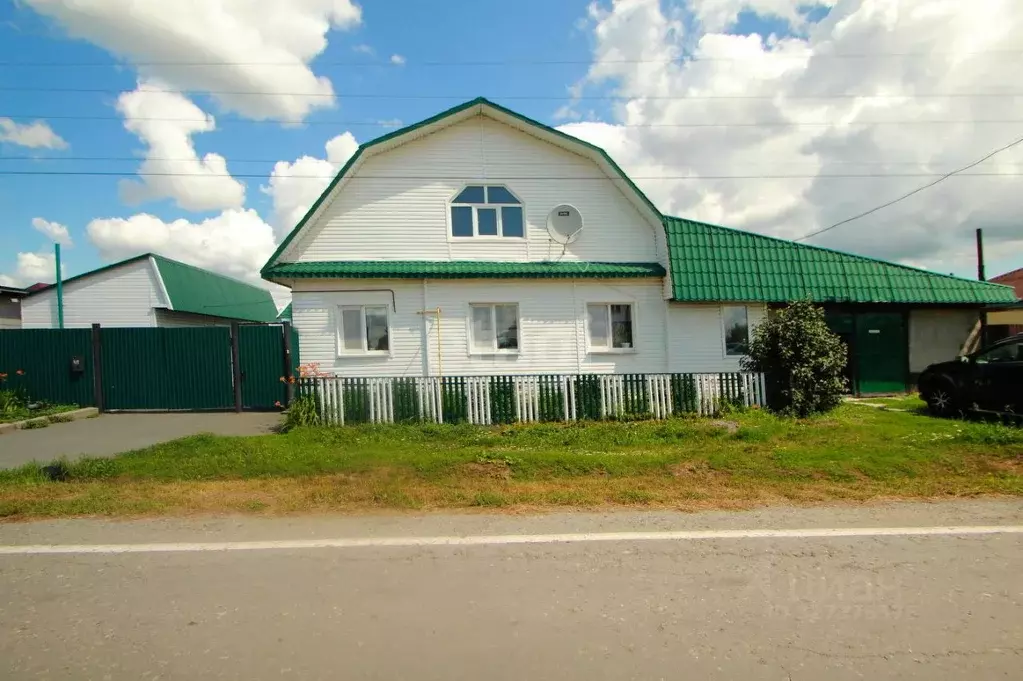 Дом в Тюменская область, с. Упорово ул. Чивилева, 41 (120 м) - Фото 1