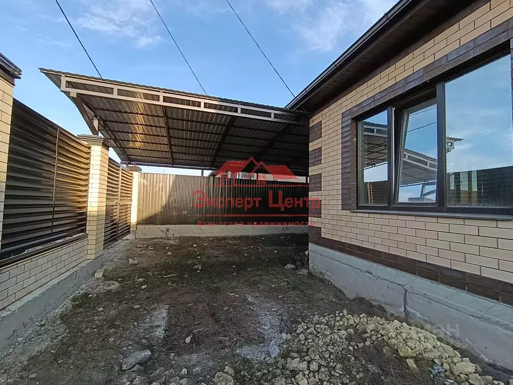 Дом в Ставропольский край, Михайловск Шпаковский район, пл. Ленина ... - Фото 1