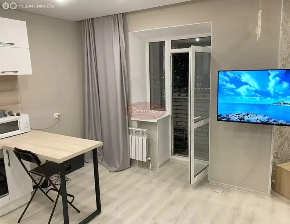 1-комнатная квартира: Тюмень, улица Мельникайте, 144А (41 м) - Фото 1