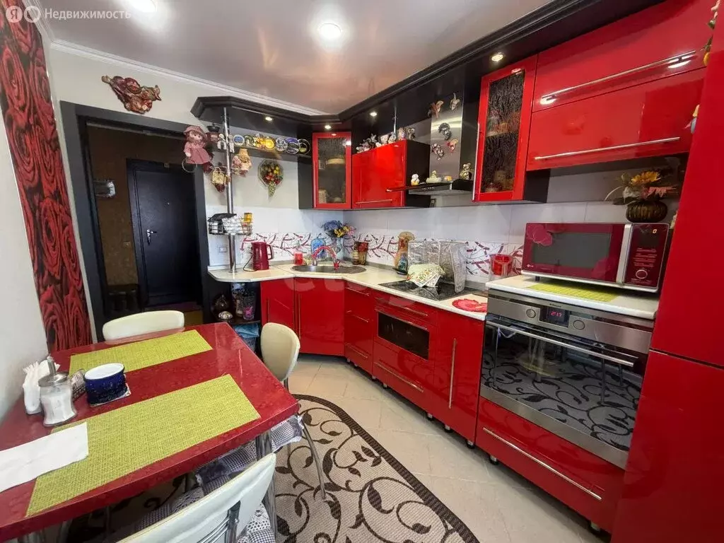 2-комнатная квартира: Ачинск, улица Фрунзе, 10 (47.5 м) - Фото 1