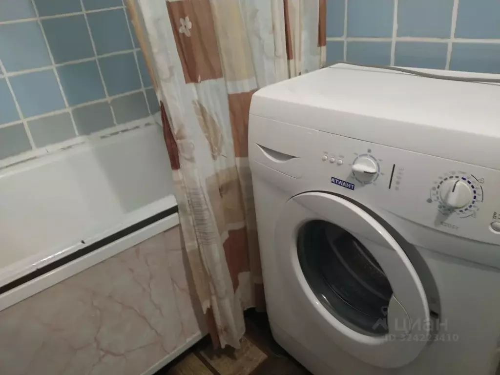 1-к кв. Удмуртия, Ижевск ул. Ленина, 54 (35.0 м) - Фото 0