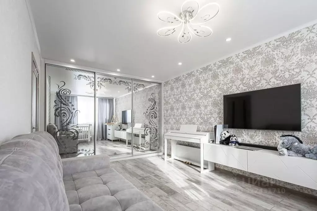 1-к кв. Омская область, Омск бул. Архитекторов, 8к1 (38.6 м) - Фото 1