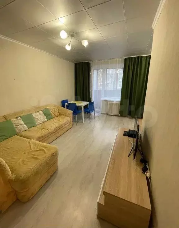 2-к. квартира, 43 м, 4/6 эт. - Фото 1
