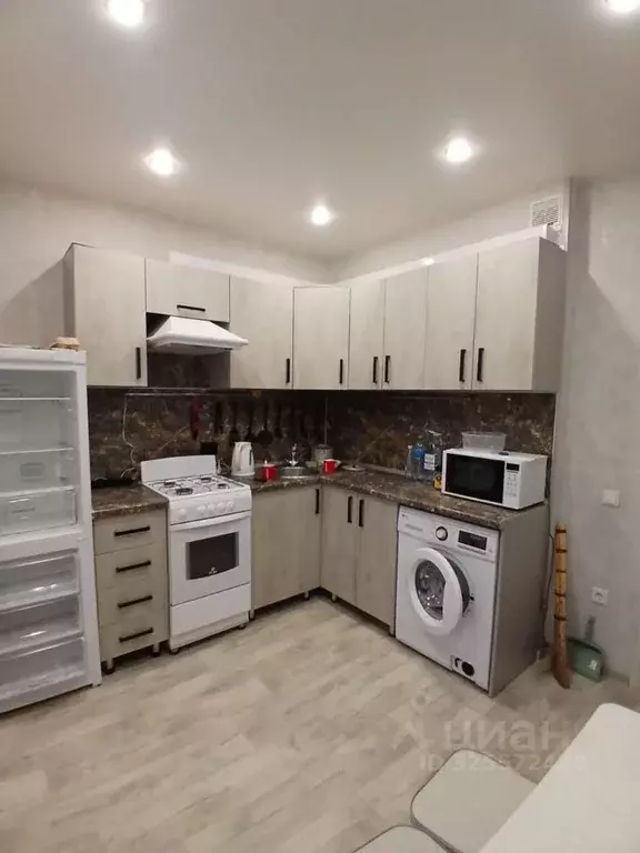 1-к кв. Пензенская область, Пенза ул. Изумрудная, 9 (37.0 м) - Фото 2