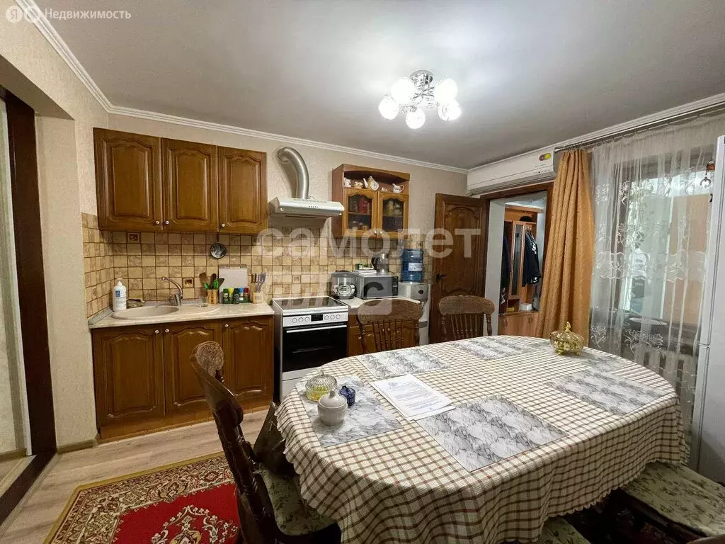 3-комнатная квартира: Краснодар, улица 1 Мая, 262 (61.8 м) - Фото 1