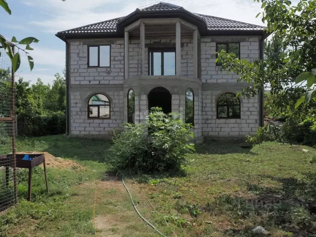 Дом в Адыгея, Тахтамукайский район, Старобжегокайское с/пос, Новая ... - Фото 0