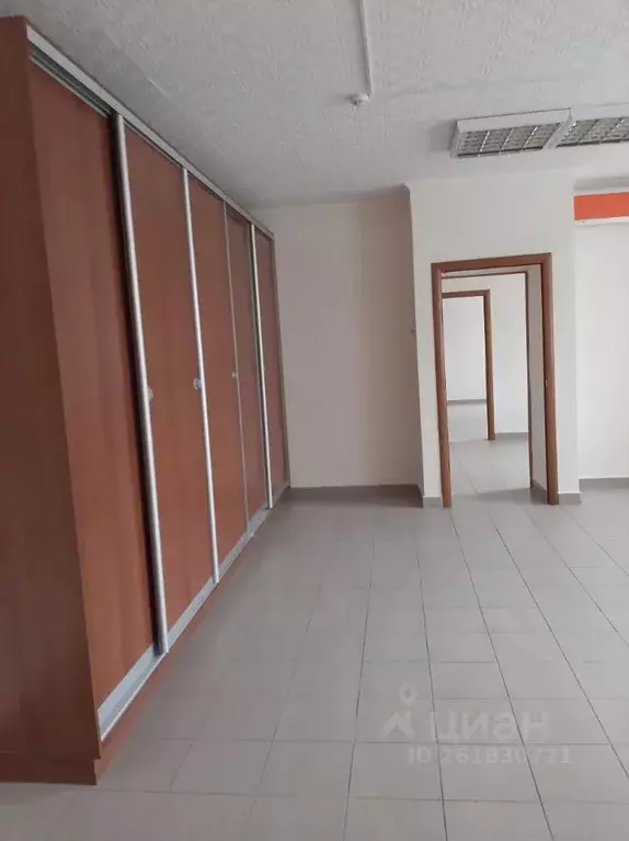 Офис в Тюменская область, Тюмень ул. 30 лет Победы, 38А (93 м) - Фото 1