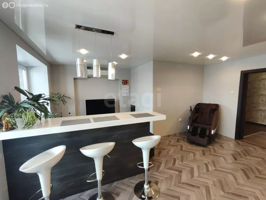 2-комнатная квартира: Котлас, проспект Мира, 16 (67.5 м) - Фото 1