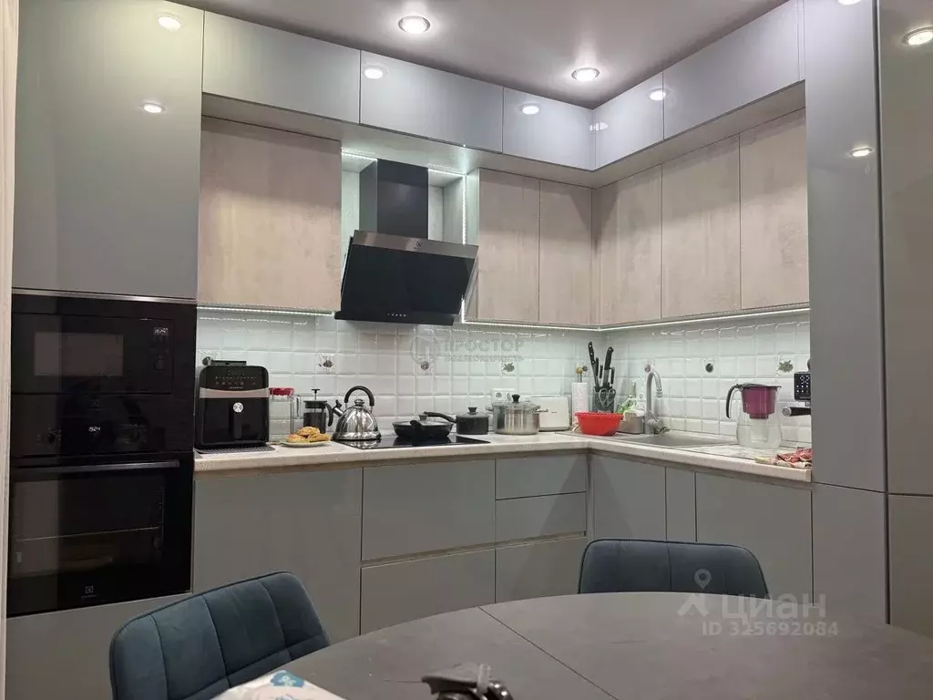 2-к кв. Московская область, Королев ул. Горького, 43 (56.0 м) - Фото 2