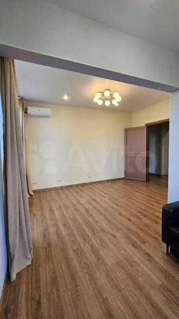 2-к. квартира, 70м, 4/5эт. - Фото 1