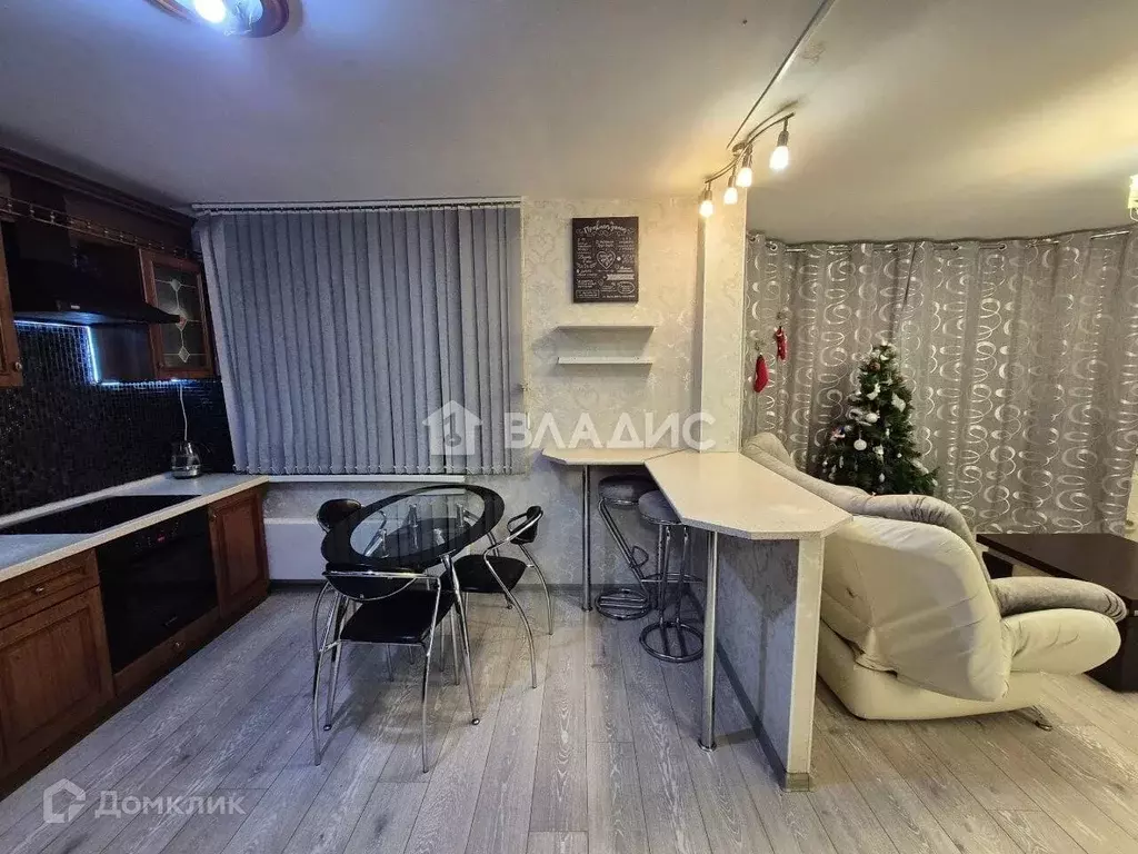 Продаётся 2-к квартира, 56.1 м - Фото 1
