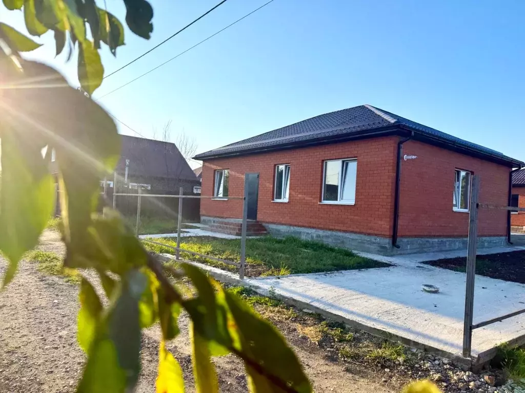 Коттедж в Краснодарский край, Динской район, Пластуновское с/пос, ... - Фото 1