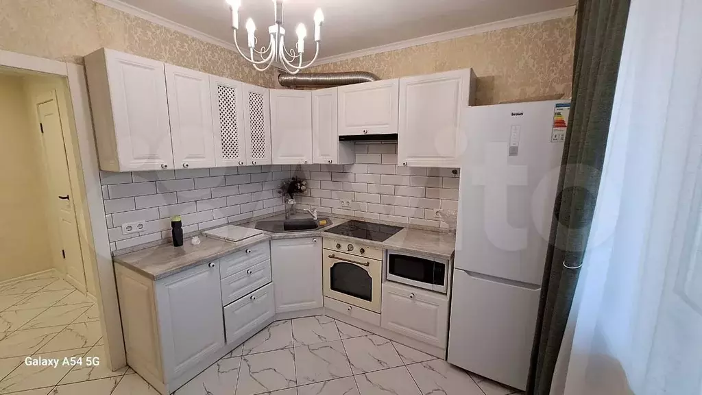1-к. квартира, 41 м, 5/10 эт. - Фото 0