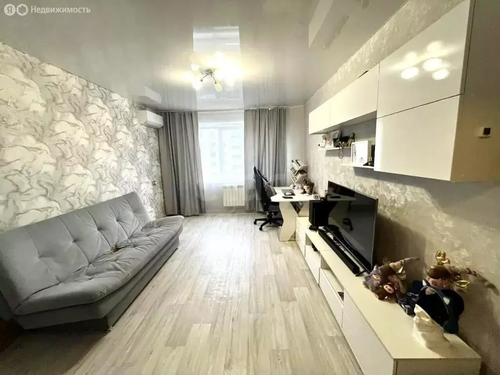 3-комнатная квартира: Новосибирск, улица Фадеева, 22 (64.6 м) - Фото 1