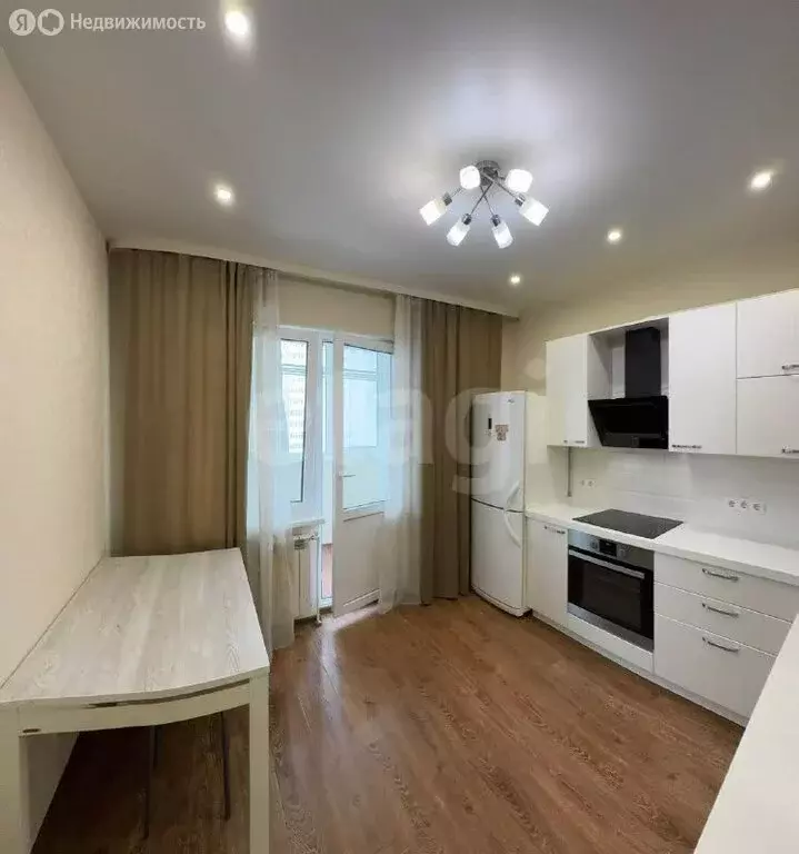 1-комнатная квартира: Южно-Сахалинск, Больничная улица, 2к3 (38 м) - Фото 2