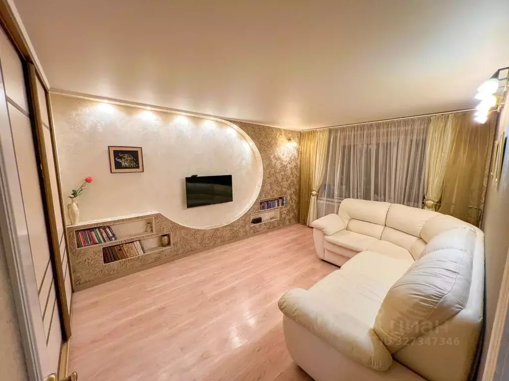 2-к кв. Ярославская область, Ярославль просп. Фрунзе, 2 (56.4 м) - Фото 1