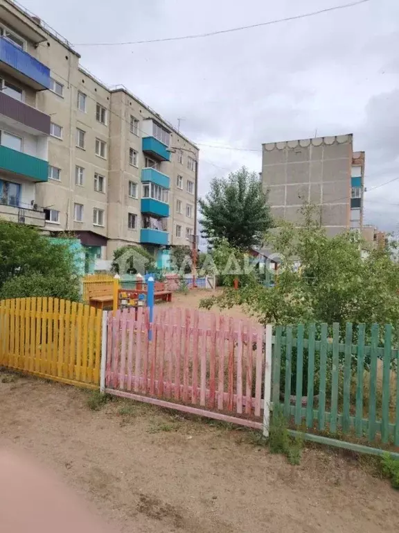 2-к кв. Забайкальский край, Чита Трактовая ул., 8 (49.7 м) - Фото 0