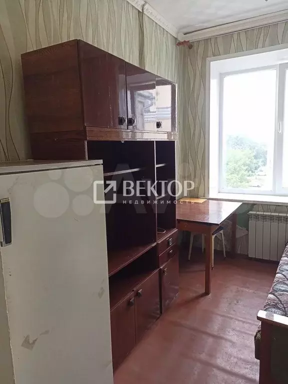 Комната 12 м в 1-к., 4/4 эт. - Фото 0