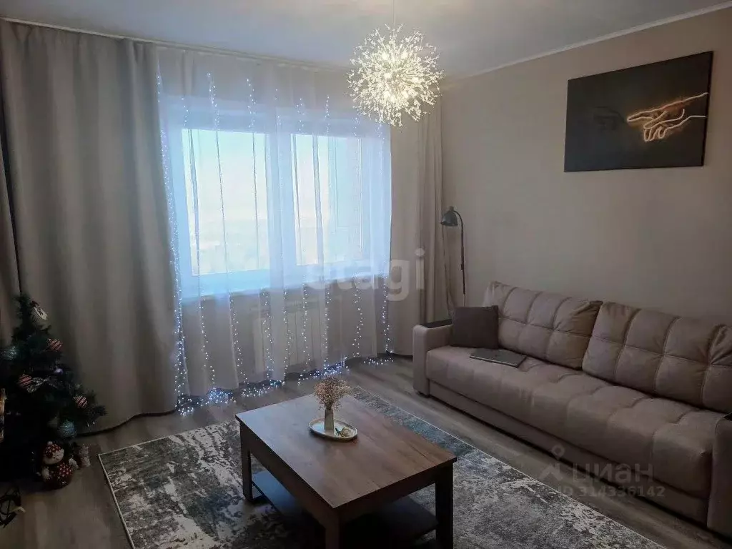 2-к кв. Бурятия, Улан-Удэ 140А мкр, 23 (57.1 м) - Фото 0