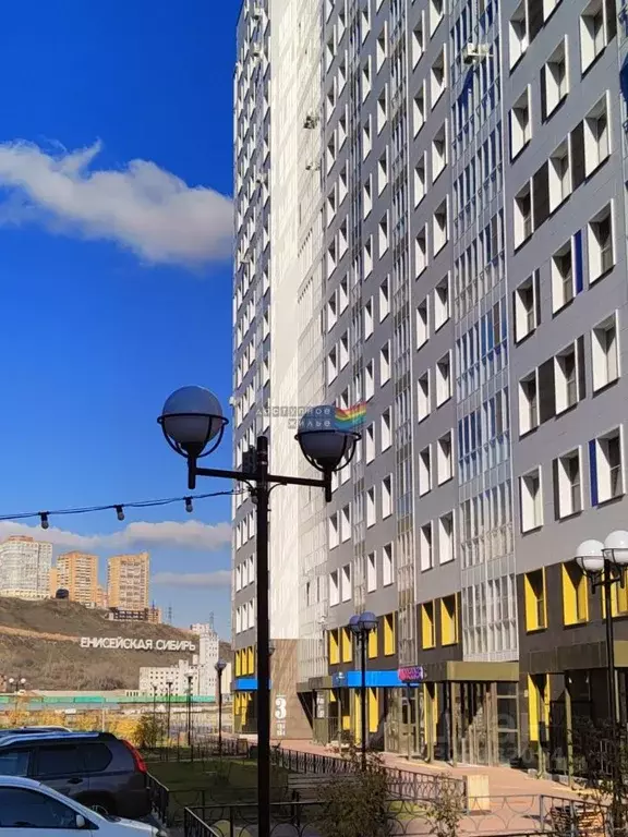 4-к кв. Красноярский край, Красноярск ул. Лесников, 25 (90.6 м) - Фото 1