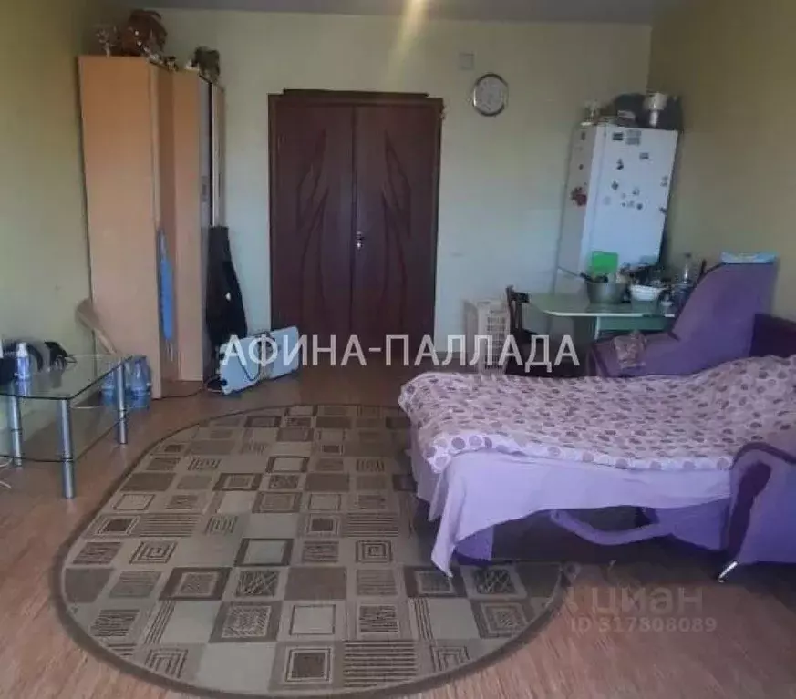 Комната Ямало-Ненецкий АО, Надым ул. Геологоразведчиков, 7 - Фото 1