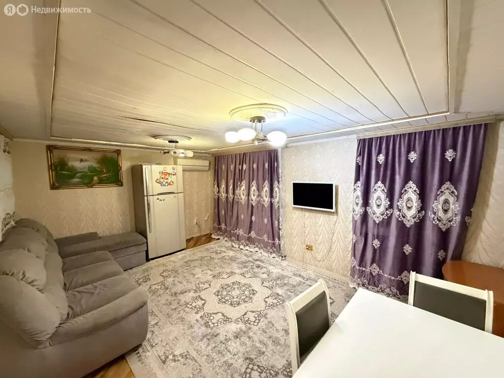 3-комнатная квартира: Нальчик, улица Суворова, 21 (65 м) - Фото 2