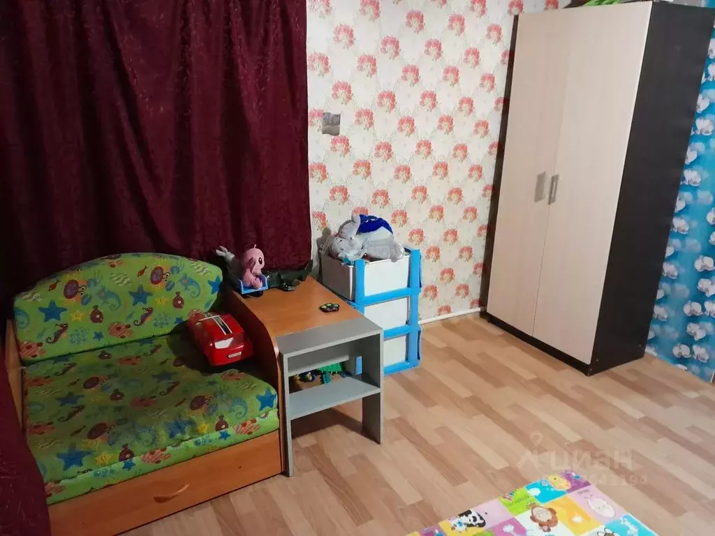 Дом в Волгоградская область, Котельниково пер. Беловицкого (30 м) - Фото 1