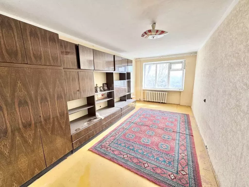 2-к кв. Крым, Симферополь ул. Кечкеметская (49.4 м) - Фото 0