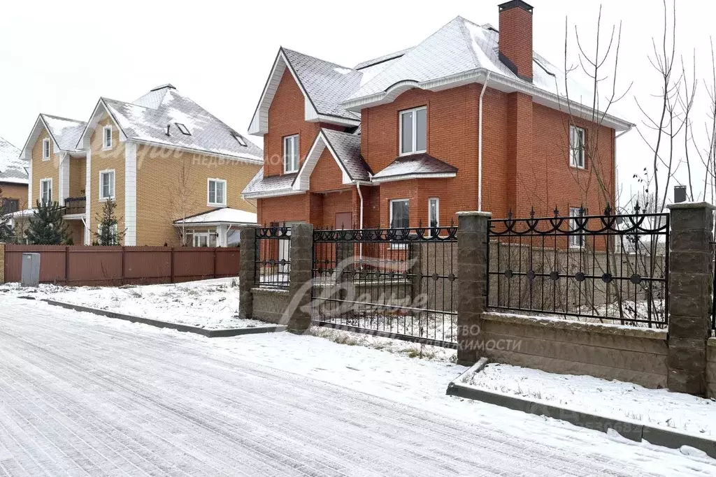 Дом в Москва д. Софьино, ул. Луговая, 29 (420 м) - Фото 2